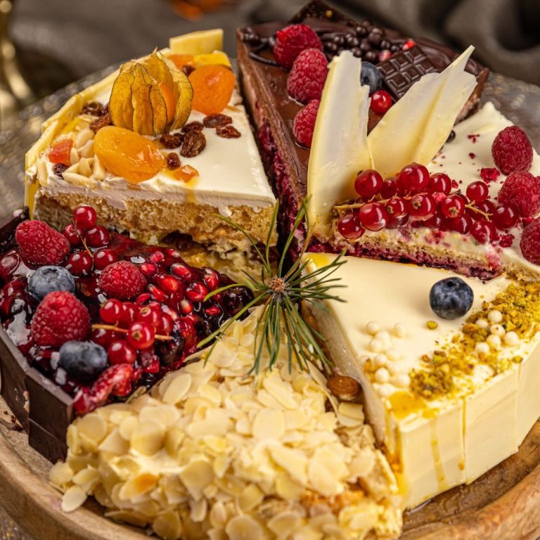 Hopfenweiler Stueble Bad Waldsee, Schwaebische Kueche, Kalte Kueche, Warme Kueche, Nachtisch, Hausgemachte Kuchen